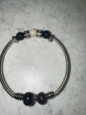 Silver Tone Bracelet with Black and Cream Beads